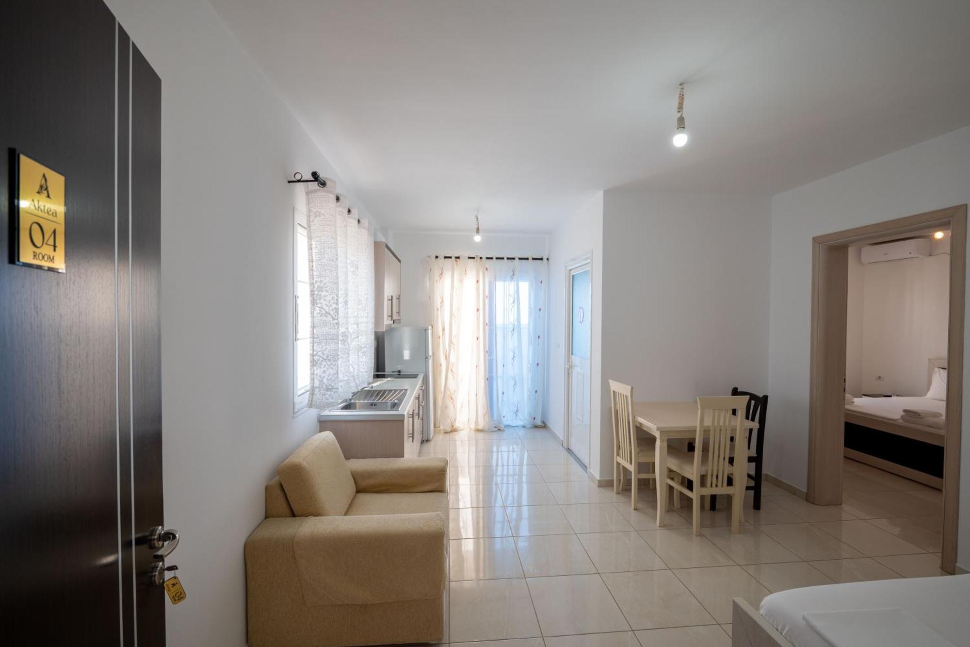 Apartments Aktea Ксаміл Екстер'єр фото